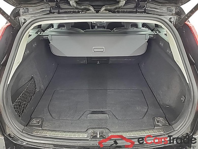 VOLVO V60 B3 Automaat Core 5D 120kW #5