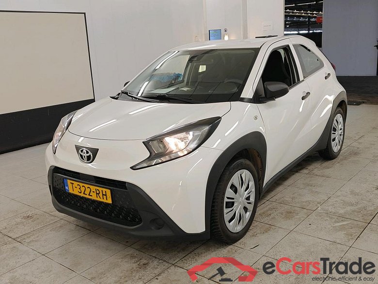 Toyota AYGO X 1.0 VVT-i MT 5d #1