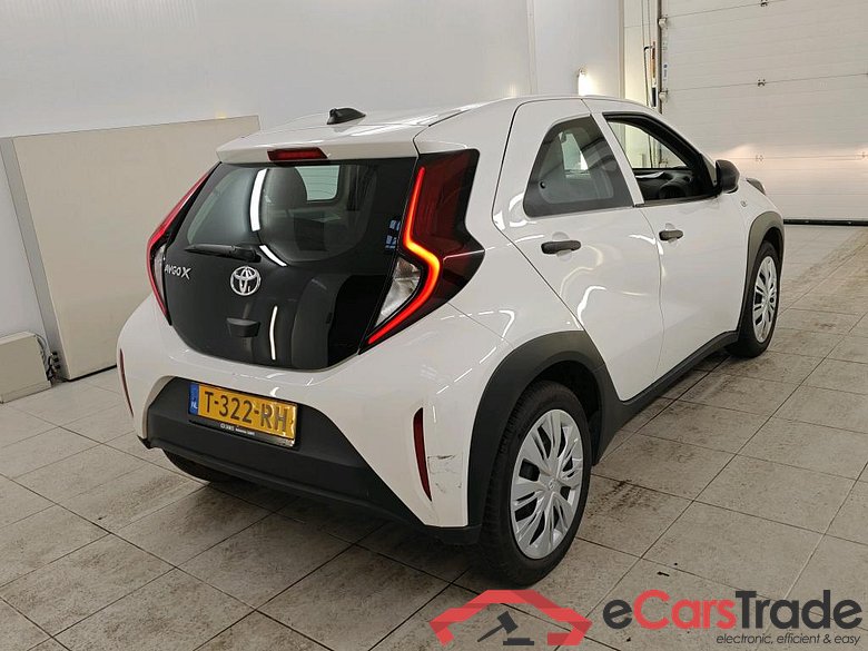 Toyota AYGO X 1.0 VVT-i MT 5d #2