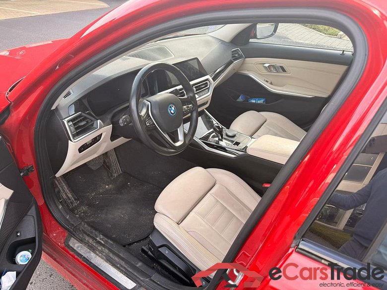 BMW 320 PHEV 320eAS PHEV #4