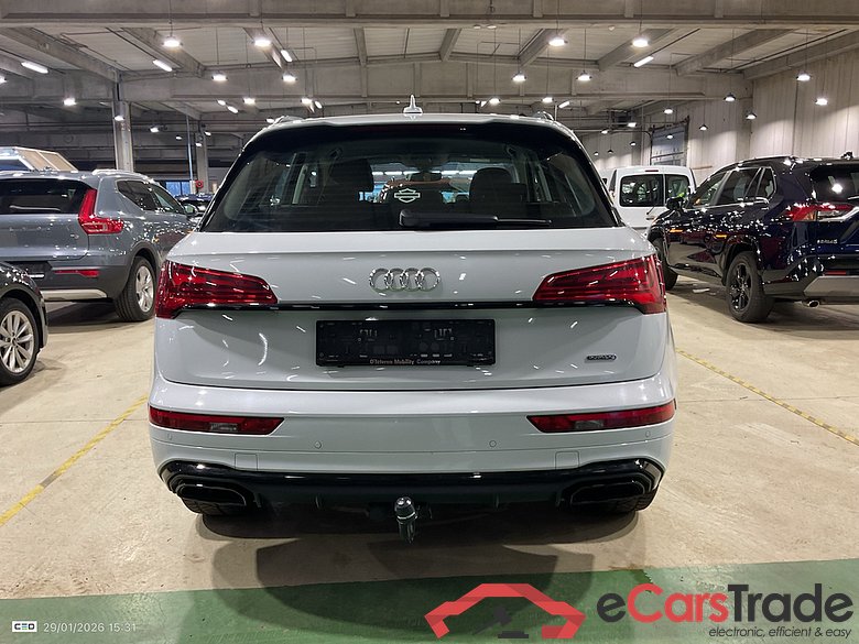 AUDI Q5 2.0 40 TDI S TRONIC QUATTRO B. E. S LINE #5