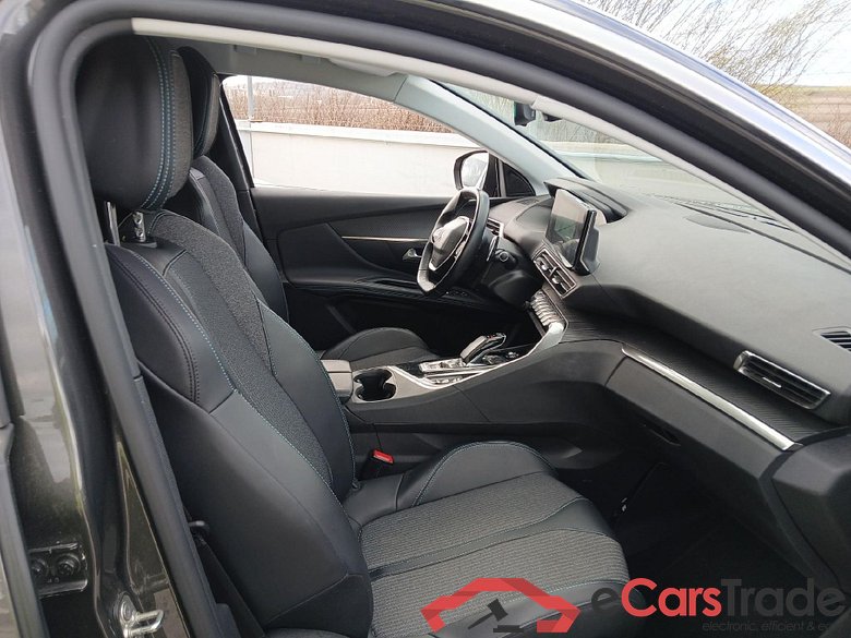 PEUGEOT 3008 Hybrid / 2020 / 5P / todoterreno 225 e-EAT8 Allure (AC2) #6