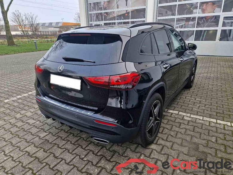 Mercedes-Benz GLA (BM 247)(02.2020->) DE - SUV5 GLA 200 EU6d, AMG Line (EURO 6d), 2020 - 2023 #3