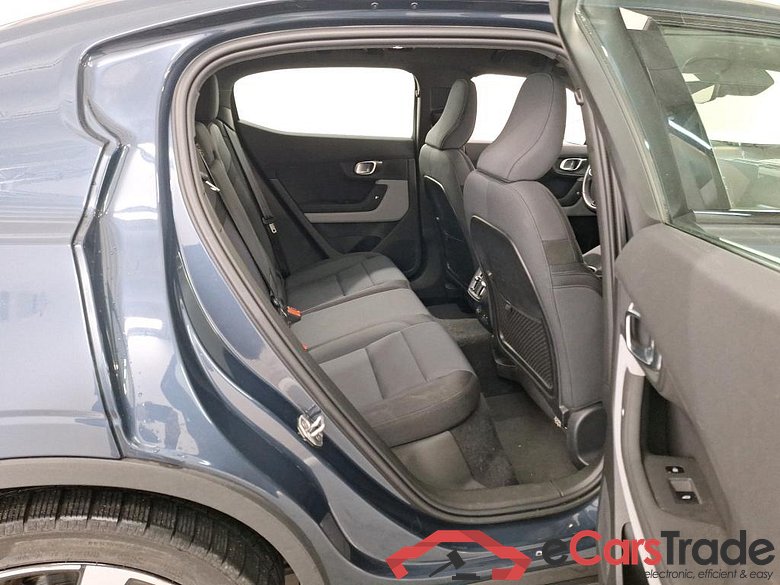 POLESTAR POLESTAR 2 78 kWh Dual Motor Launch #6