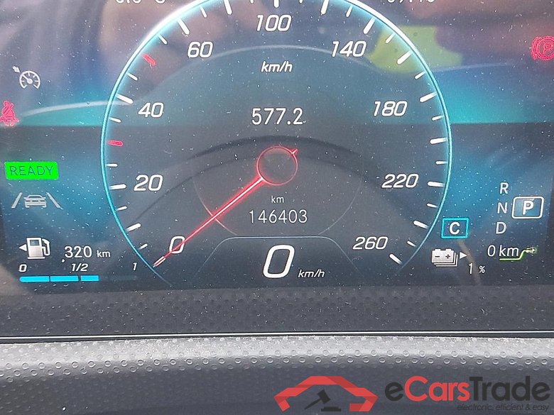 MERCEDES-BENZ Clase A / 2018 / 4P / sedán Sedán A 250 e #5