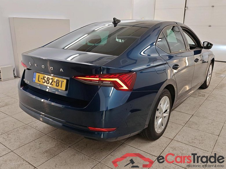 Skoda Octavia 1.0 TSI Greentech Business Edition 5d #2
