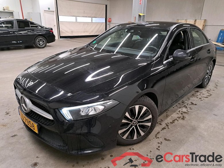 MERCEDES - MER A BERLINE 180 d 116PK Business Line