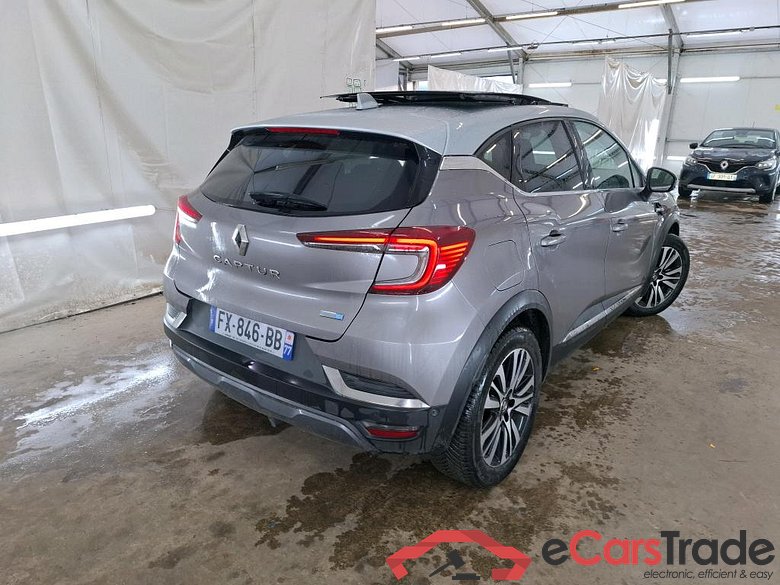 RENAULT Captur / 2019 / 5P / SUV Initiale Paris E-TECH Plug-in 160 #3