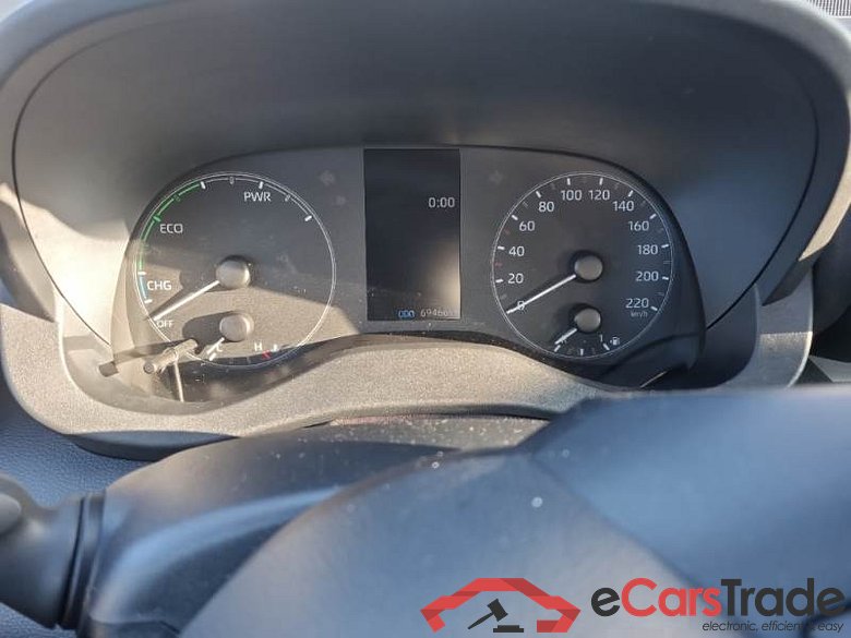 TOYOTA YARIS / 2020 / 5P / BERLINA HYBRID BUSINESS MY20 #4