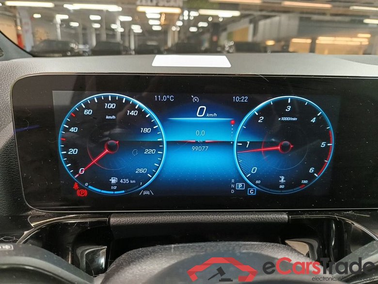 Mercedes-Benz GLA GLA 200 d Business Solution 5d #6