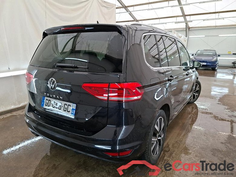 Touran Carat BlueMotion Tech 2.0 TDI 150CV BVA7 E6d #3