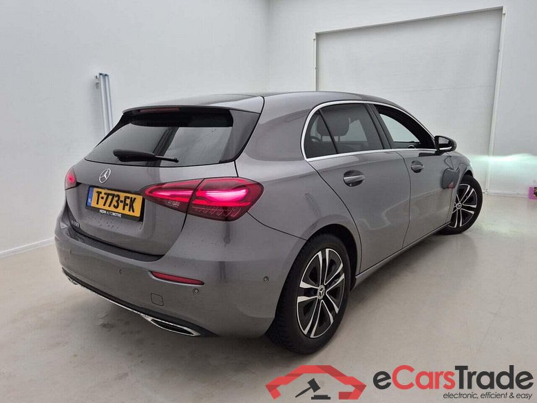 MERCEDES-BENZ A-klasse 180 Business Line DCT #2