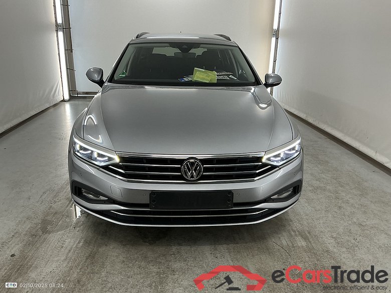 VOLKSWAGEN PASSAT VARIANT DIESEL - 2019 1.6 TDi SCR Style Business DSG #2