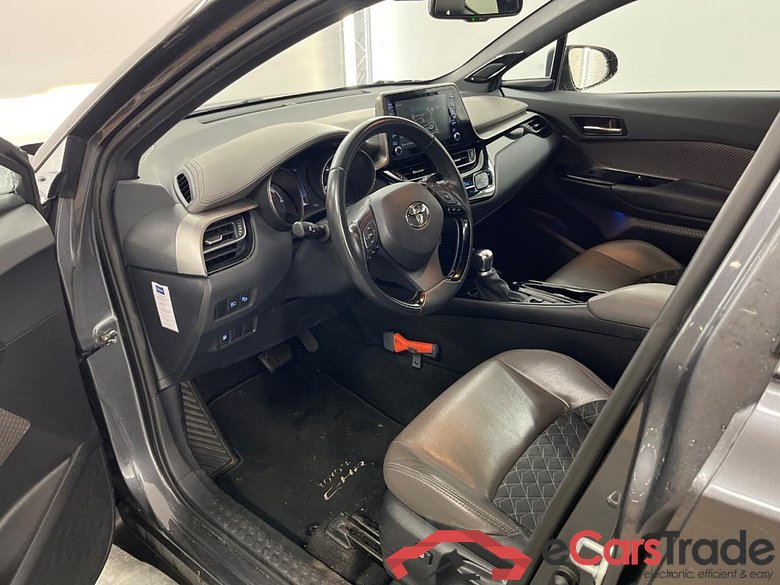 TOYOTA C-HR 1.8 Hybrid Executive #5