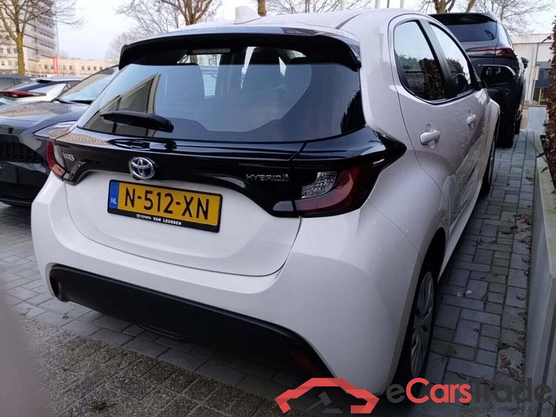 TOYOTA YARIS 1.5 Hybrid Active #4