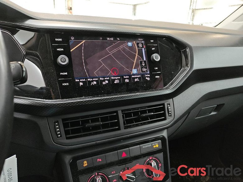 VOLKSWAGEN T-Cross 70 kW #3