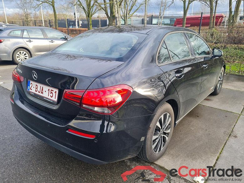 MERCEDES-BENZ A-CLASS LIMOUSINE 2.0 A 180 D BUSINESS SOLUTION DCT #4