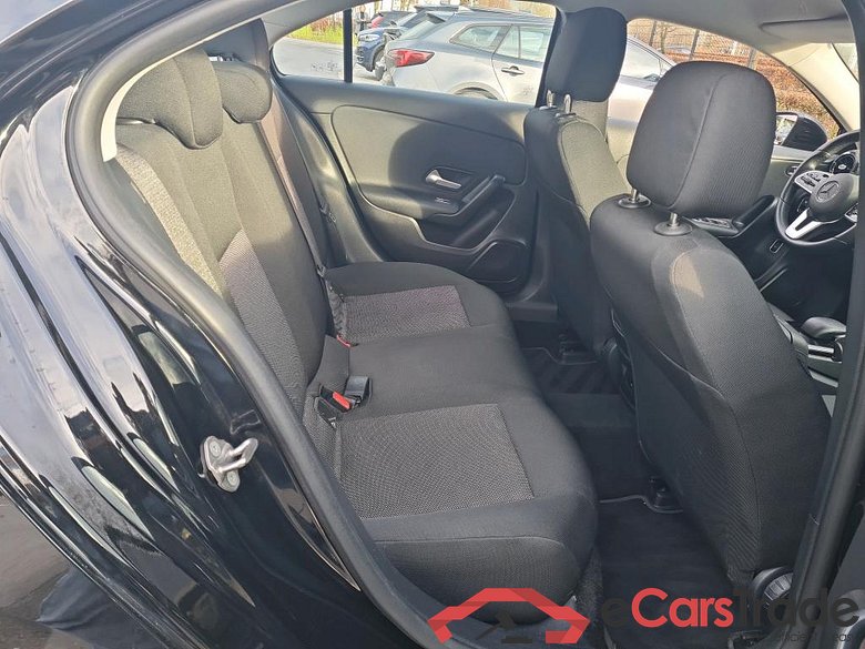 MERCEDES-BENZ A-CLASS LIMOUSINE 2.0 A 180 D BUSINESS SOLUTION DCT #6
