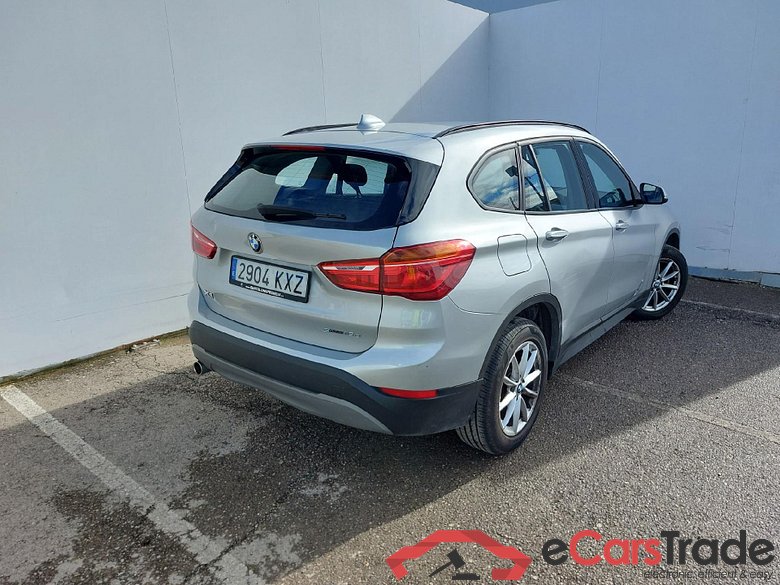 BMW X1 / 2015 / 5P / todoterreno sDrive16d #2