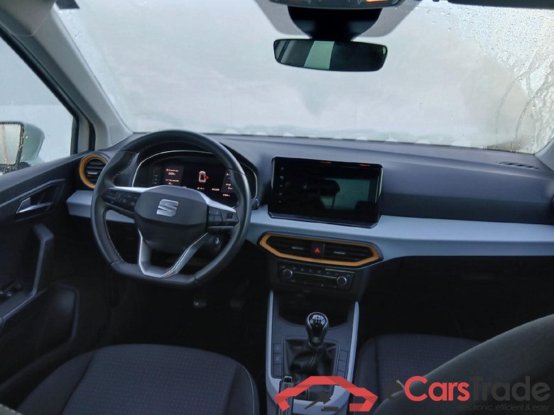 SEAT Arona / 2017 / 5P / todoterreno 1.0 TSI 81kW (110CV) Style Plus (AC) #3