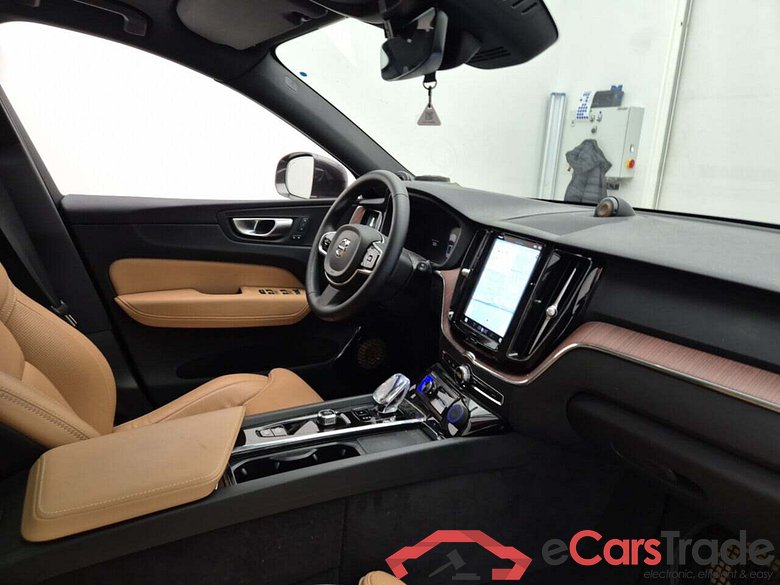 VOLVO XC60 T6 PHEV AWD CORE BRIGHT AUT. #3