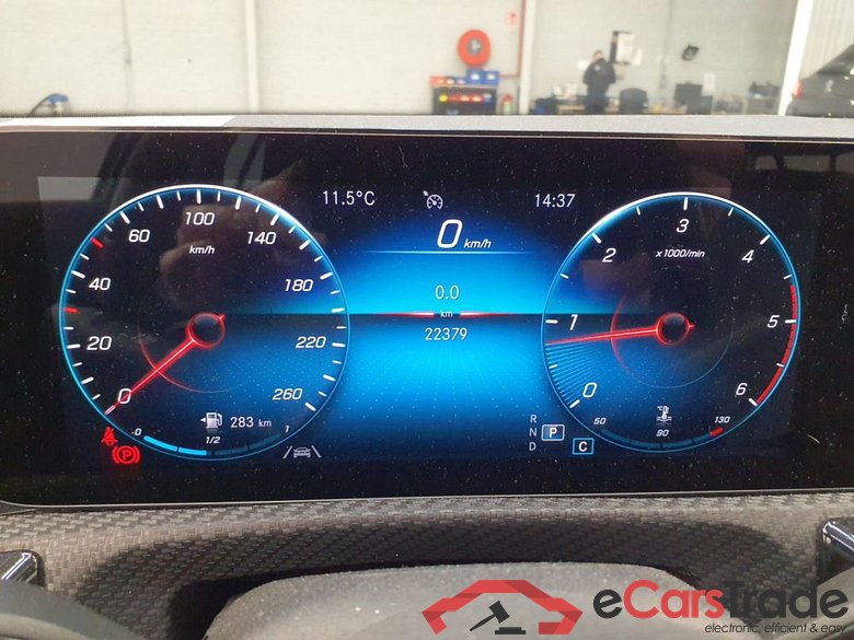 Mercedes-Benz A-Klasse Limousine A 200d Business Solution 4d #6