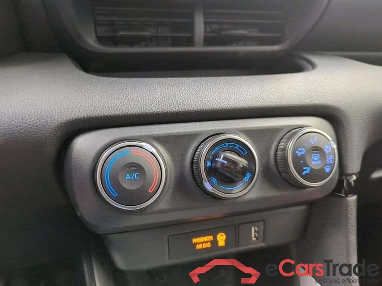 TOYOTA Yaris 1.5 VVT-i Active #6