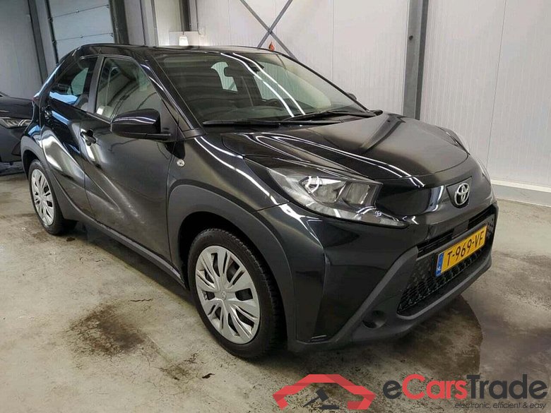 TOYOTA Aygo X 1.0 VVT-i MT Play #5