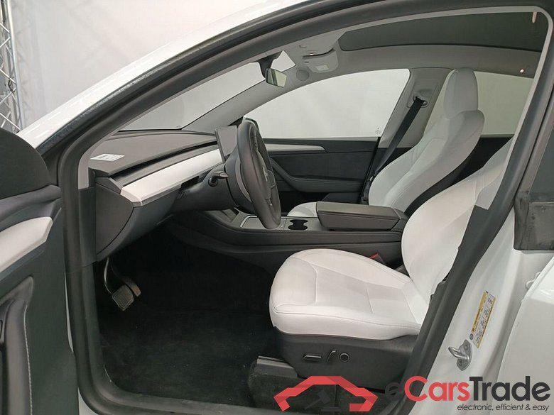 TESLA MODEL Y 72.5 kWh Dual Motor Long Range (324 kW) 5d #3