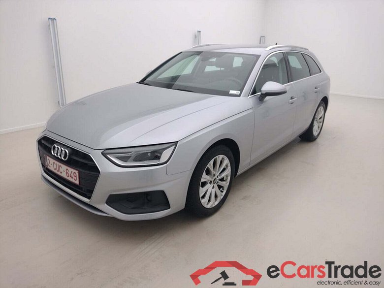 AUDI A4 AVANT 30 TDI ATTRACTION S-TRONIC #1