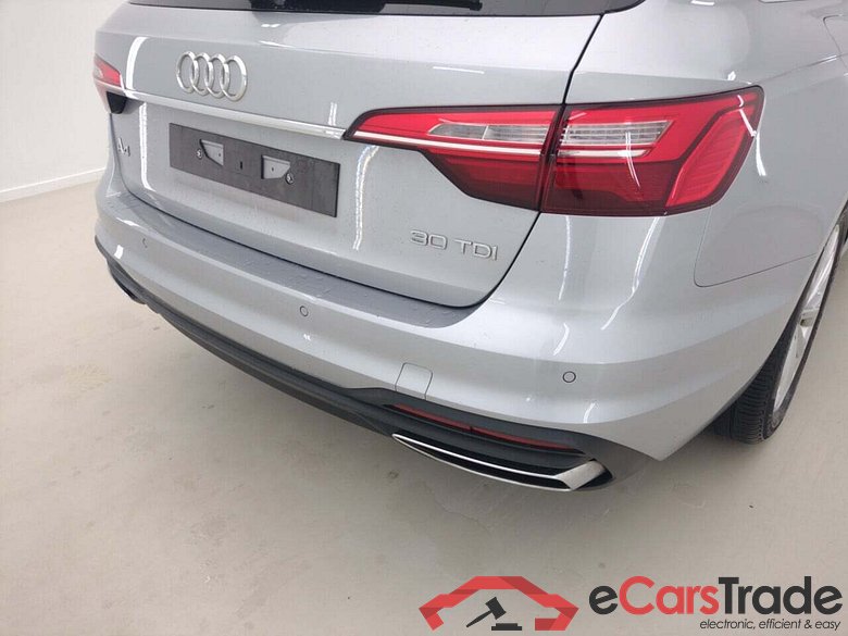 AUDI A4 AVANT 30 TDI ATTRACTION S-TRONIC #4