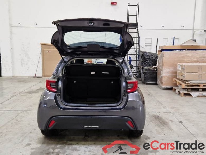 TOYOTA YARIS / 2020 / 5P / BERLINA HYBRID TREND MY22 #5