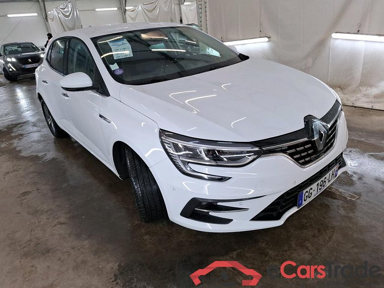 RENAULT Mégane Berline / 2020 / 5P / Berline Intens TCe 140 FAP -21N #4
