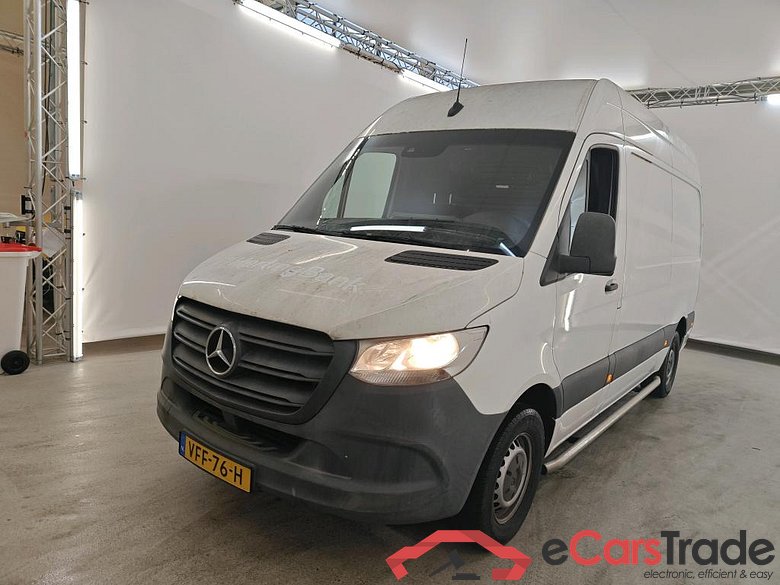 Mercedes-Benz Sprinter 311CDI L2H2 RWD 3.5 Functional VI 4d #1