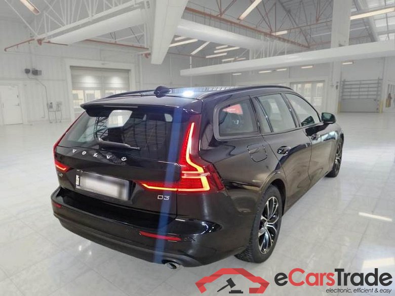 VOLVO V60 / 2018 / 5P / STATION WAGON D3 GEARTRONIC BUSINESS #2