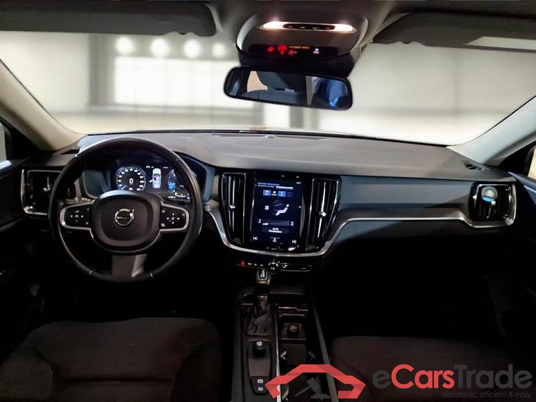 VOLVO V60 / 2018 / 5P / STATION WAGON D3 GEARTRONIC BUSINESS #3