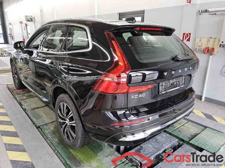 Volvo XC60 (03.2017->) DE - SUV5 B5 (Benzin) 2WD EU6d, Inscription Mild-Hybrid (EURO 6d), (Facelift) 20 #4