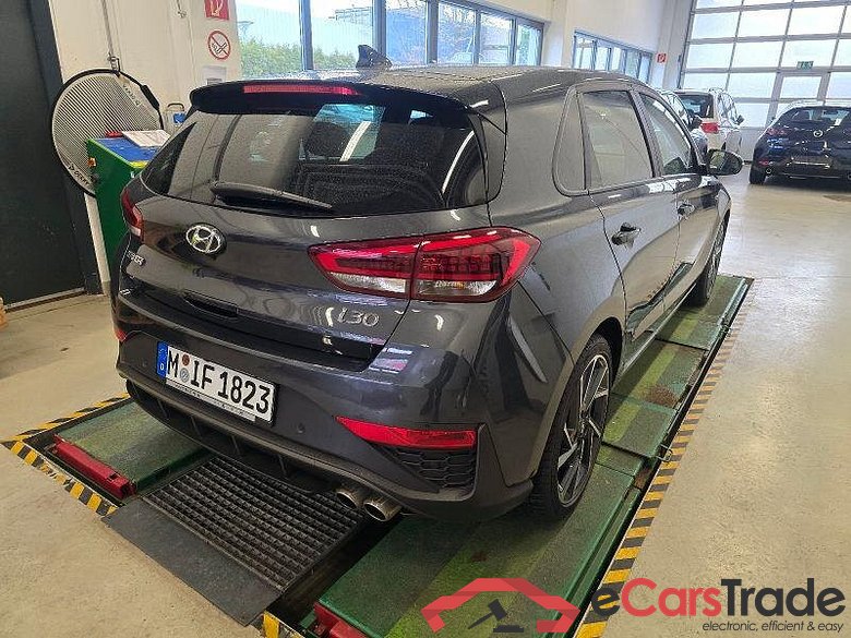 Hyundai i30 (PD)(01.2017->) DE - LimS5 1.5 T-GDI Mild-Hybrid EU6d, N Line Mild-Hybrid (EURO 6d)(OPF), (Facel #3