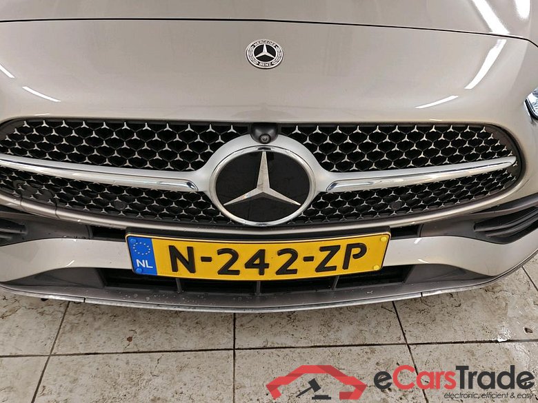 Mercedes-Benz C-Klasse Estate C 200 Launch Edition AMG Line 5d + Pano #5