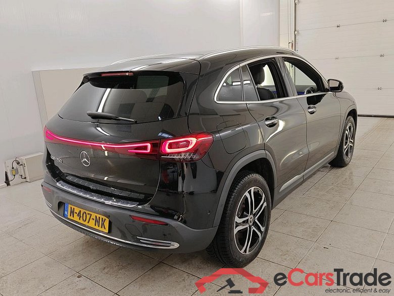 Mercedes-Benz EQA 250 Business Solution Luxury auto 5d #2