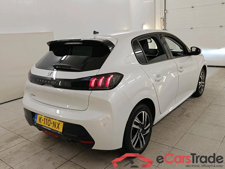 Peugeot 208 Blue Lease Allure 1.2 PureTech 100 EAT8 5d #2