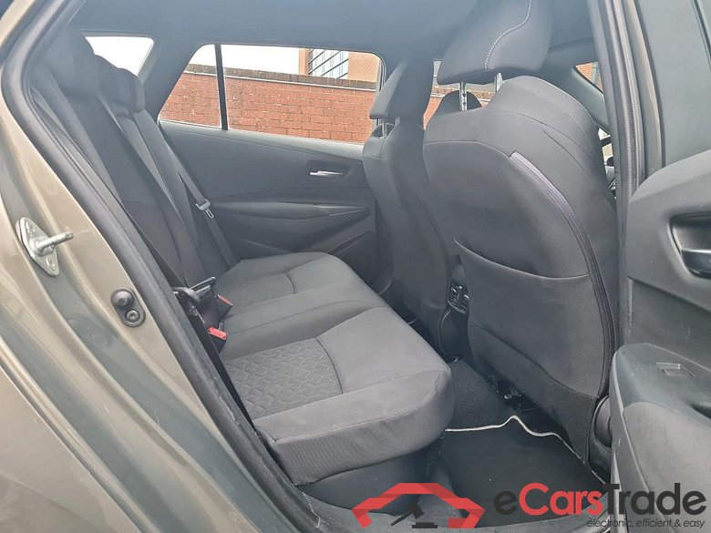 TOYOTA COROLLA TOURING SPORTS - 2019 1.8 Hybrid Dynamic e-CVT (EU6d-TEMP) STOCK #6