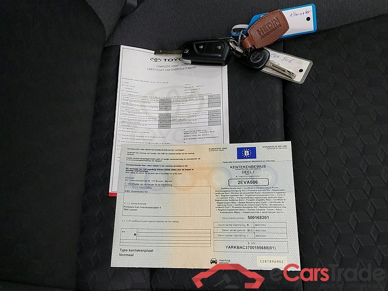 TOYOTA - TOY YARIS 1.5 VVT-i Hybrid 116PK e-CVT Dynamic & Front & Rear Senors & Trailer Hook #4