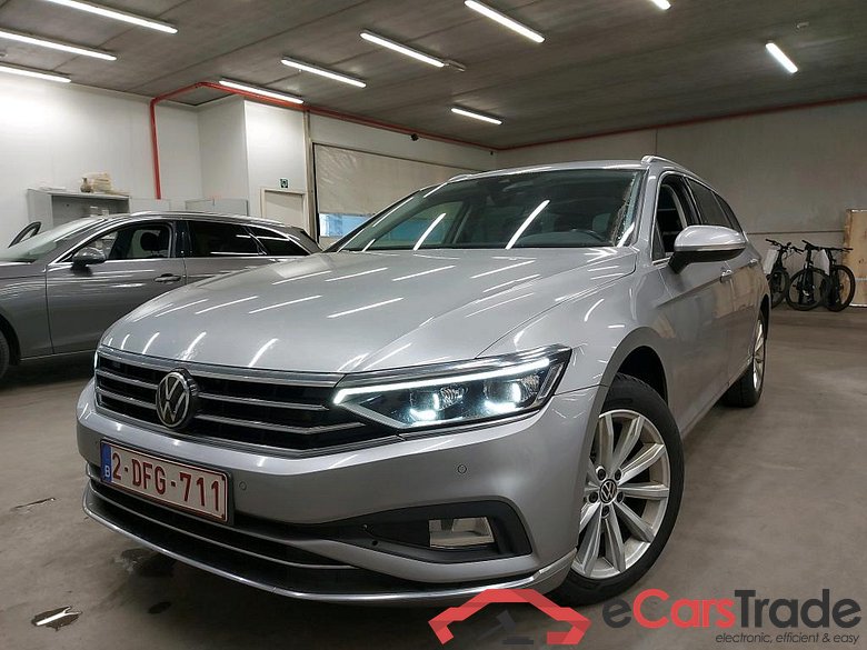 VOLKSWAGEN - VW  PASSAT VARIANT 2.0 TDI SCR DSG7 Elegance Business 150PK AUT #1