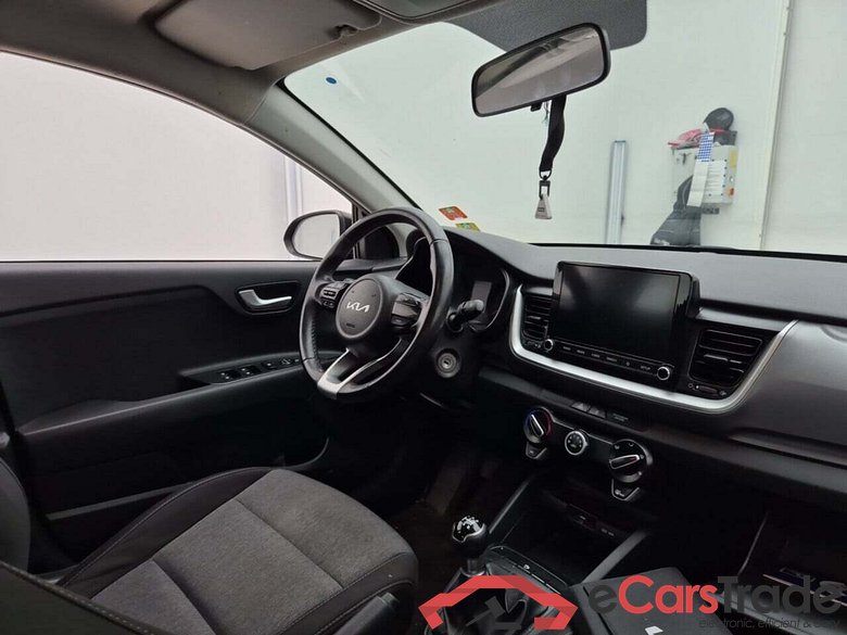 KIA STONIC 1.2 URBAN EDITION #3