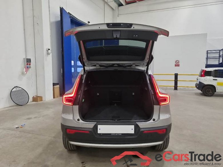 VOLVO XC40 / 2021 / 5P / SUV T4 RECHARGE PLUG-IN AUTO CORE #5