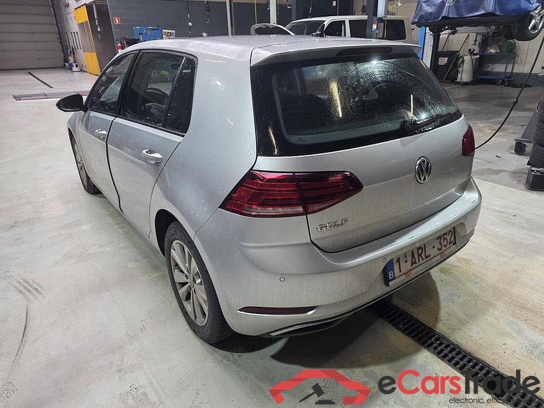VOLKSWAGEN Golf VII Golf Comfortline 1.6 TDI SCR 85 kW (115 ch) 5 vitesses manuel #5