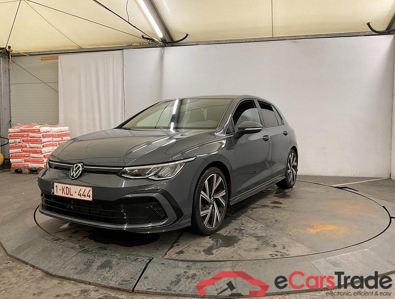 VOLKSWAGEN Golf VIII Golf 1.5 eTSI R-Line OPF DSG (EU6AP)