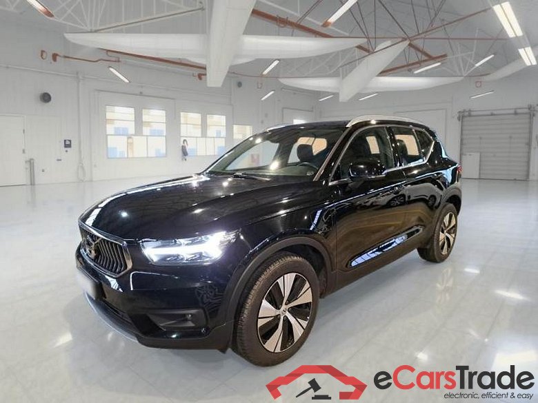 VOLVO XC40 / 2017 / 5P / SUV T5 PLUG-IN HYBRID AUTO RECH INSCRIP EXPR #1