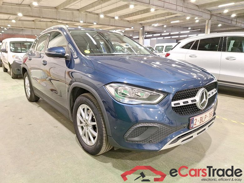 Mercedes GLA 180d Aut. Widescreen Navi 1/2 Leather KeylessGo Camera Klima PDC ... #2